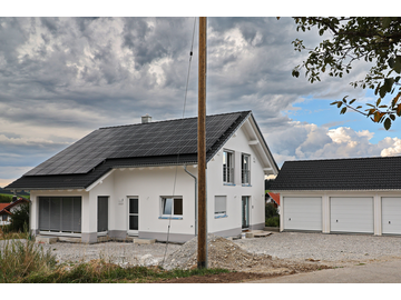 Wohnhaus-Neubau mit Garage in Untrasried